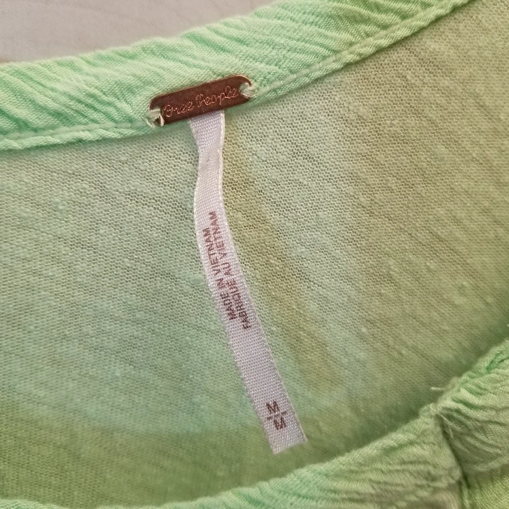 {M} Free People Keep It Casual Tee Queen Green